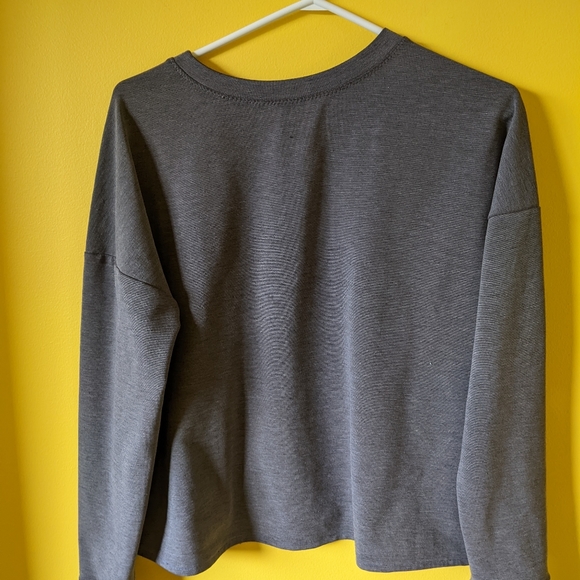 Top - Picture 2 of 3